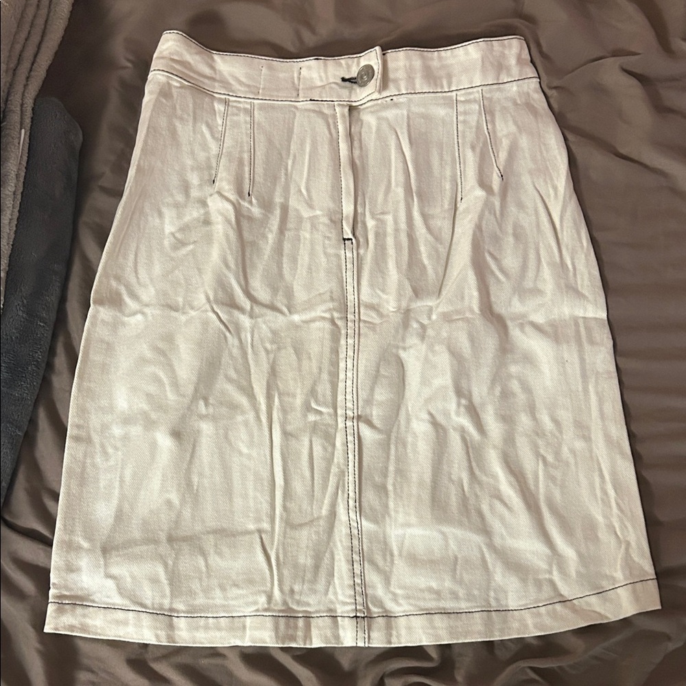 BDG White skirt with black stitching